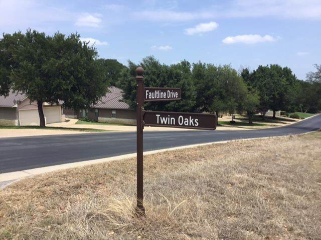 W4042 Fault Line/Twin Oaks - Photo 1