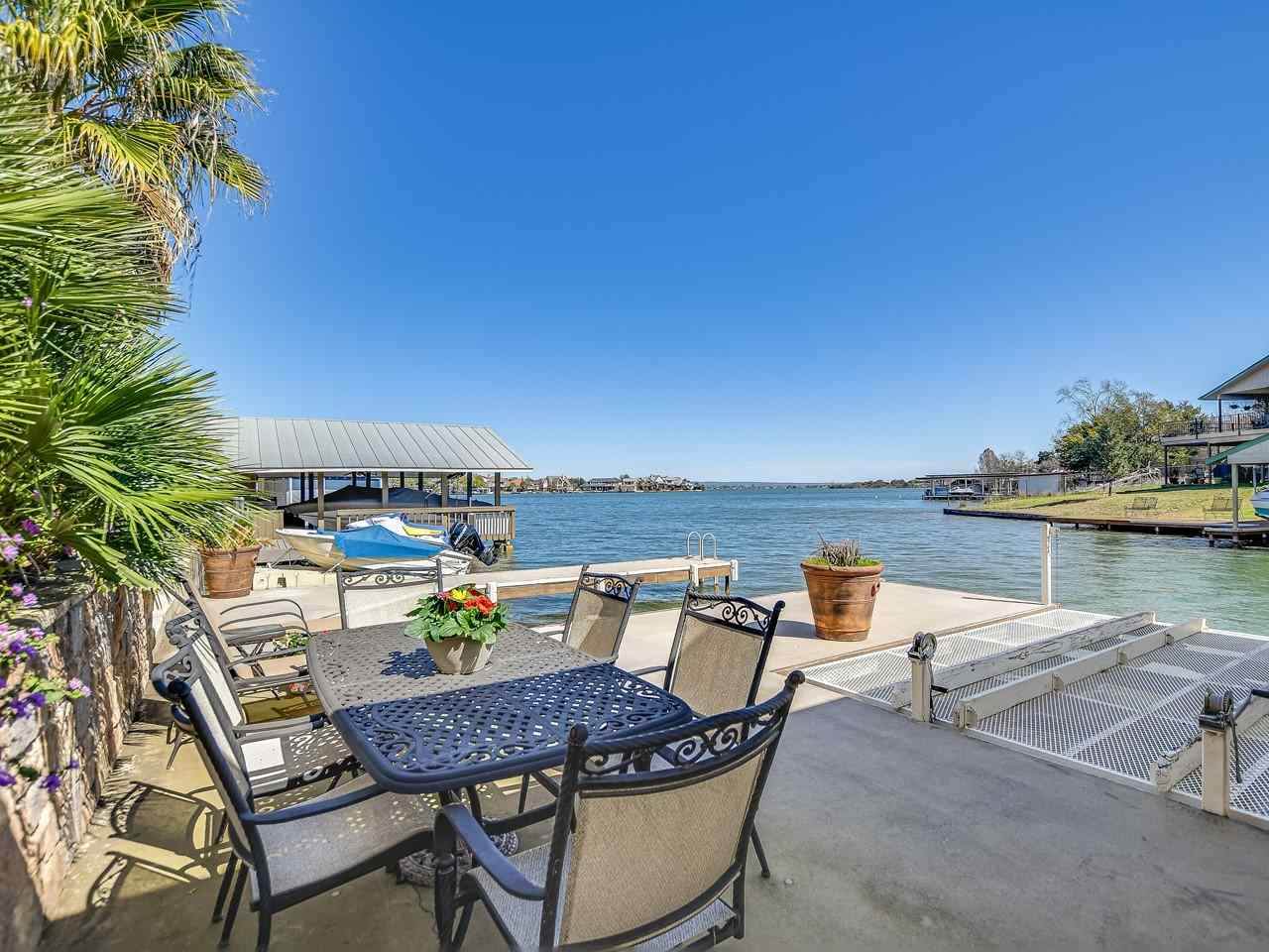 411 Oak Rock Point - Photo 1
