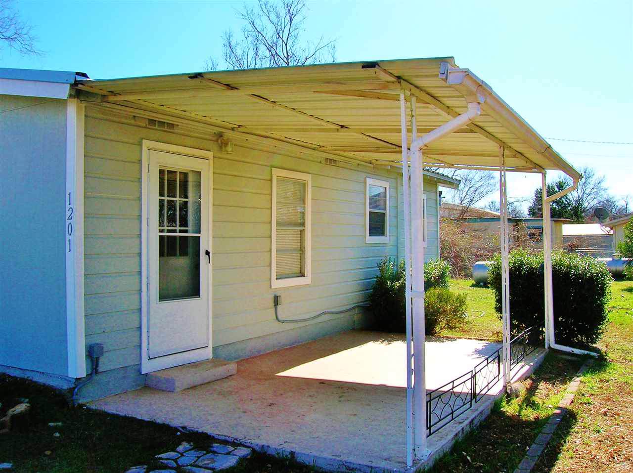 1201 Apache Drive - Photo 1