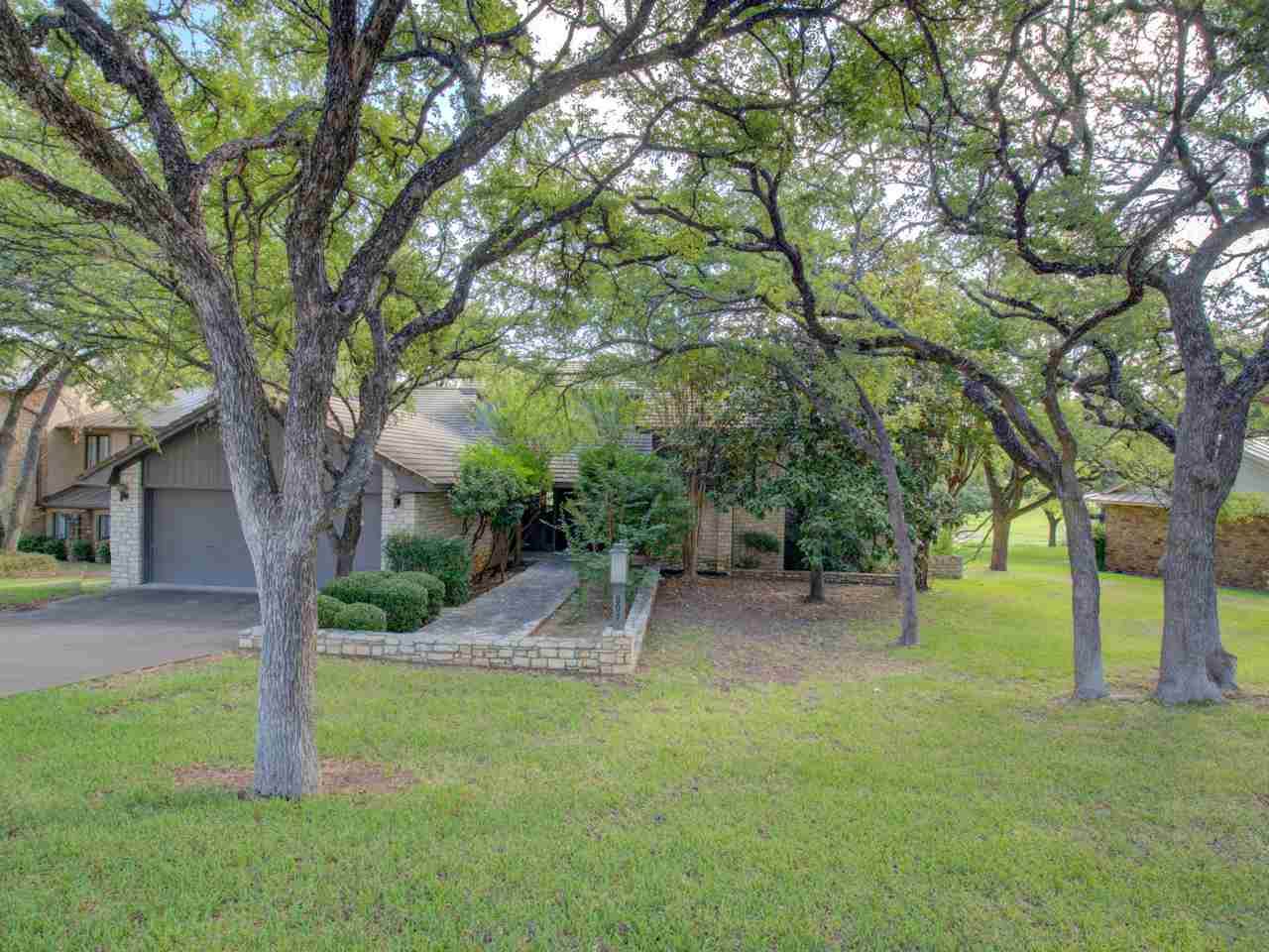 807 Hi Circle West - Photo 1