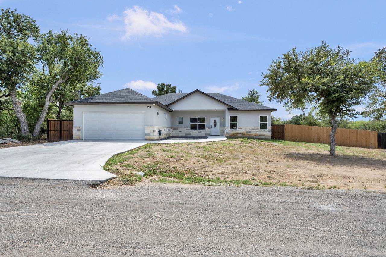 1514 Green Valley - Photo 1