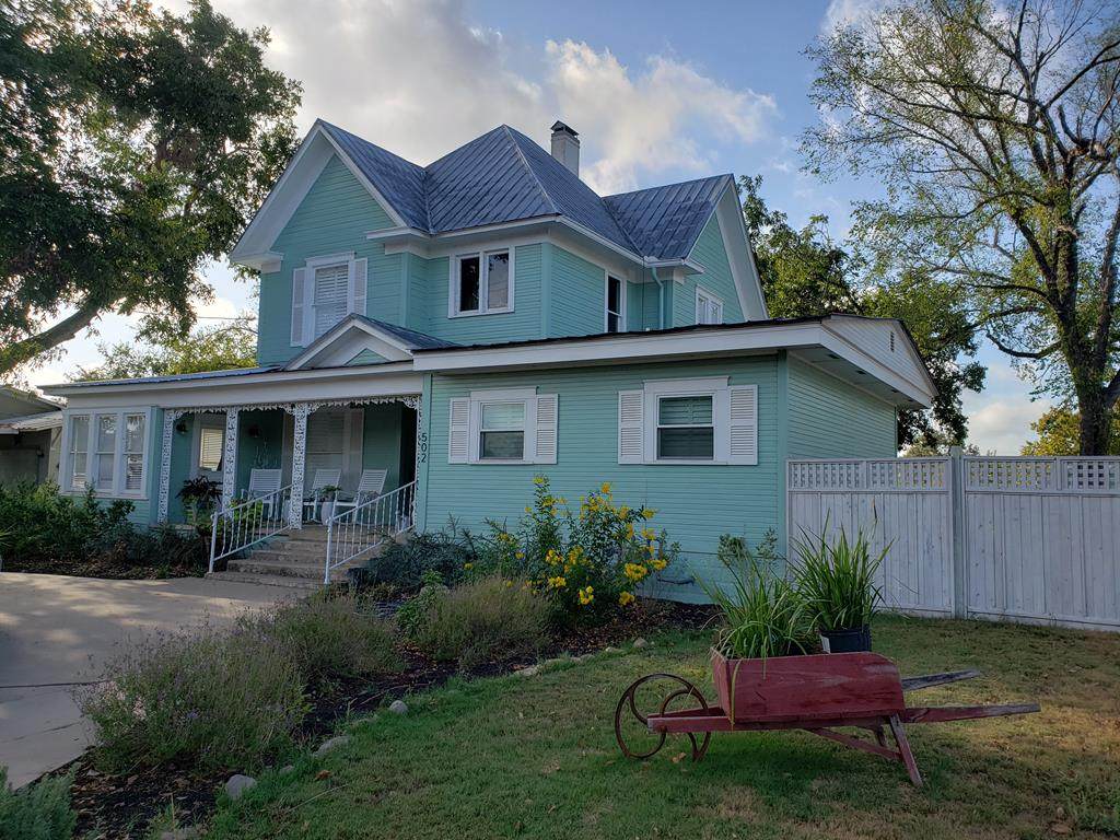 502 Sandstone - Photo 1
