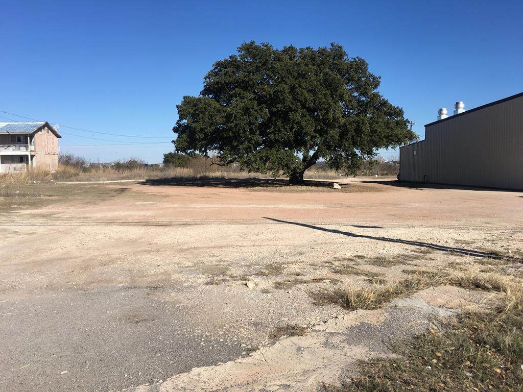 2033 Bridge St - Photo 1