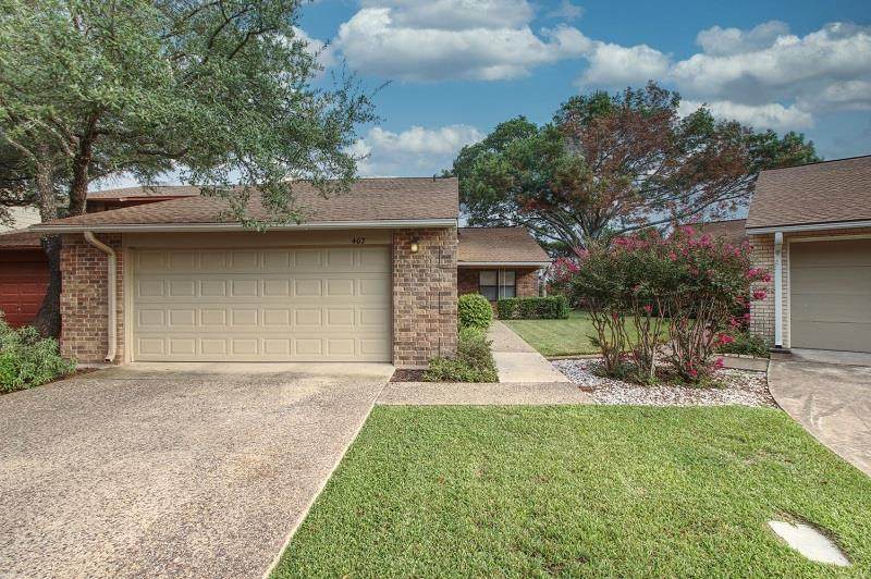 467 Summit Circle - Photo 1