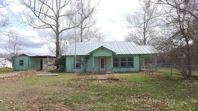 207 Third St - Photo 1