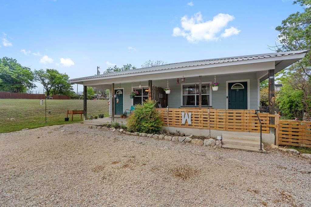 718 5th Street - Photo 1