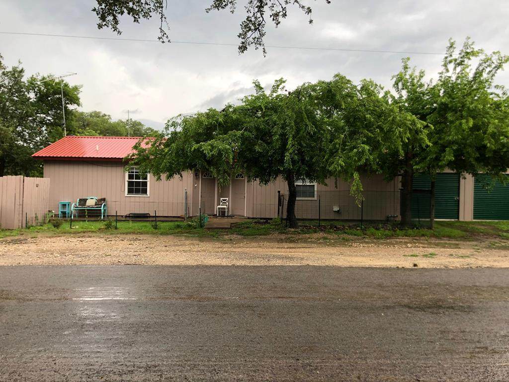 411 8th Street - Photo 1