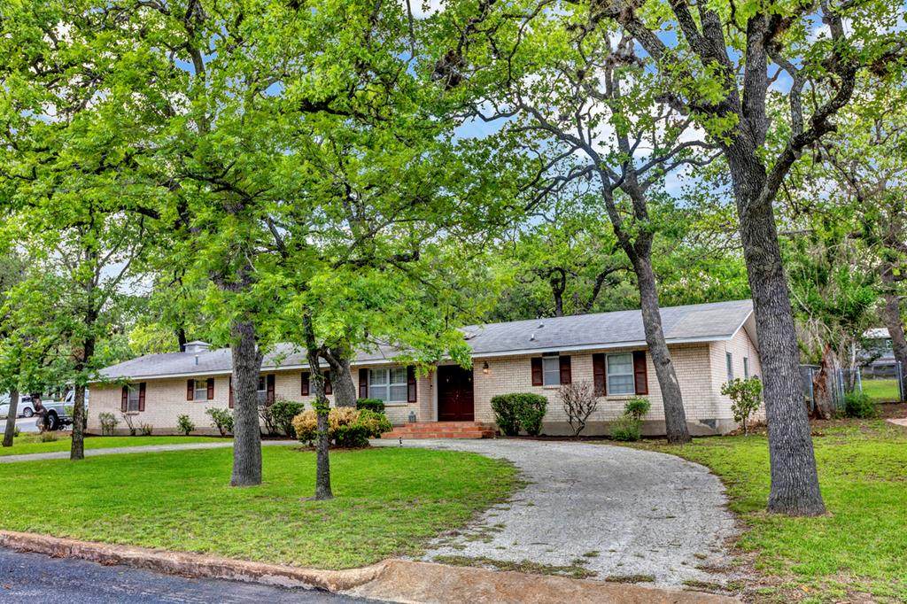 112 Glenwood Dr - Photo 1