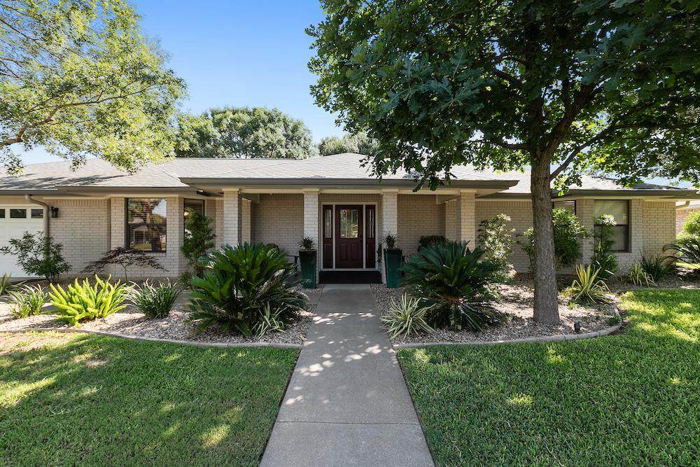 612 Morse St - Photo 1