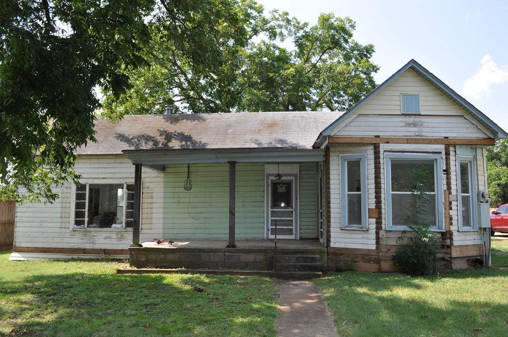 703 Highway St - Photo 1