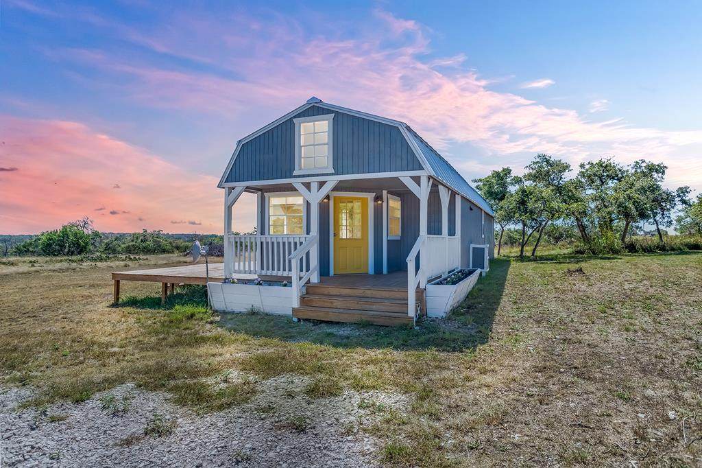 228 Chuck Wagon Trail - Photo 1