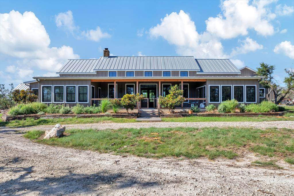 1100 Vintage Oaks Dr - Photo 1