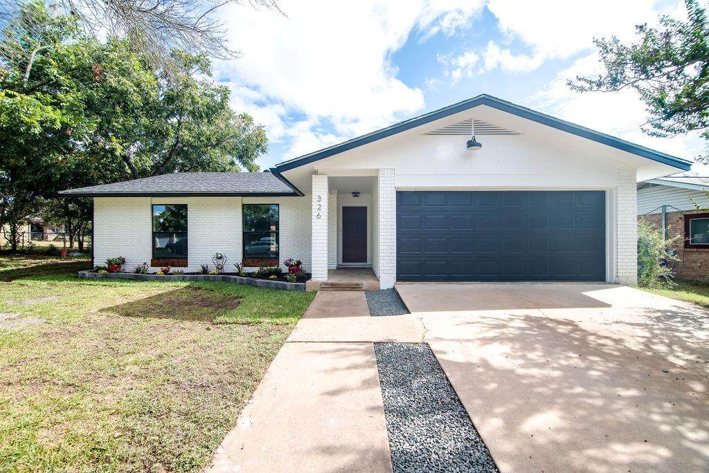 326 Glenmoor Dr - Photo 1