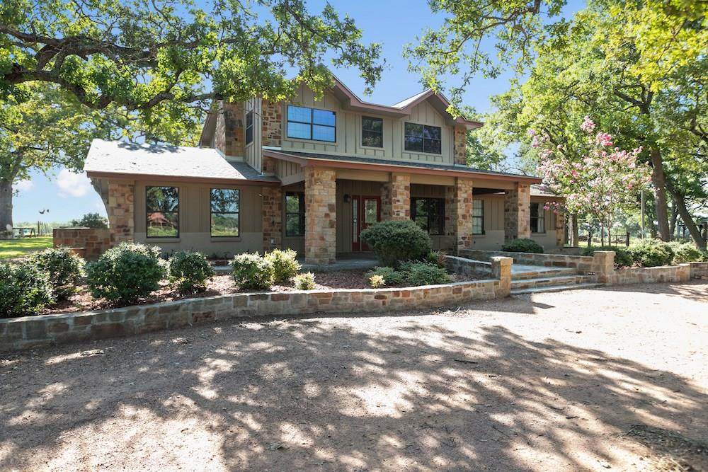 232 Raymond Lane - Photo 1