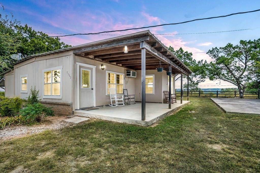 5513 Hwy 87 - Photo 1