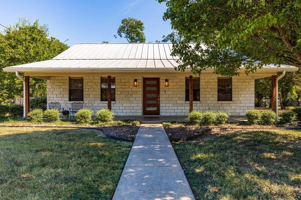 405 Sunset St - Photo 1