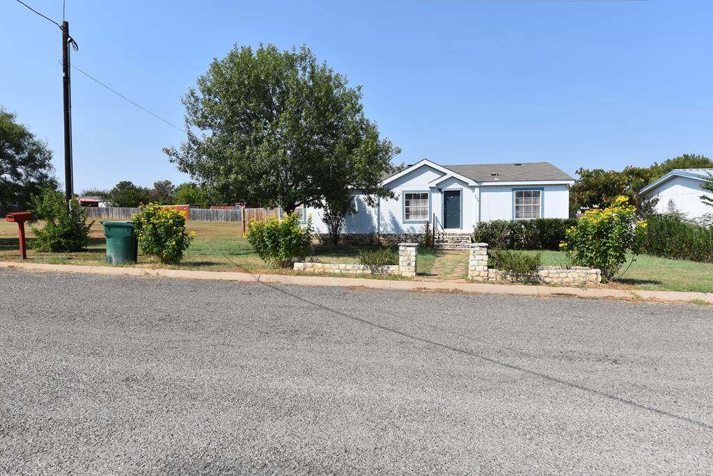 209 Sarah Circle - Photo 1