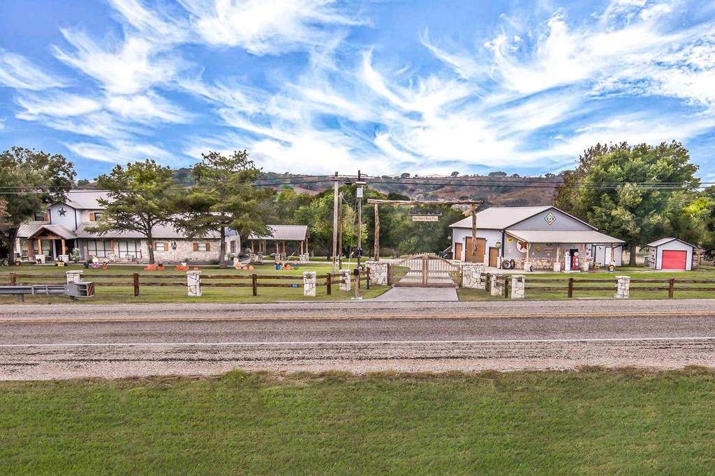 1210 Harper Rd - Photo 1
