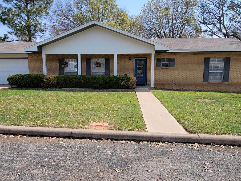 210 Crestwood Dr - Photo 1