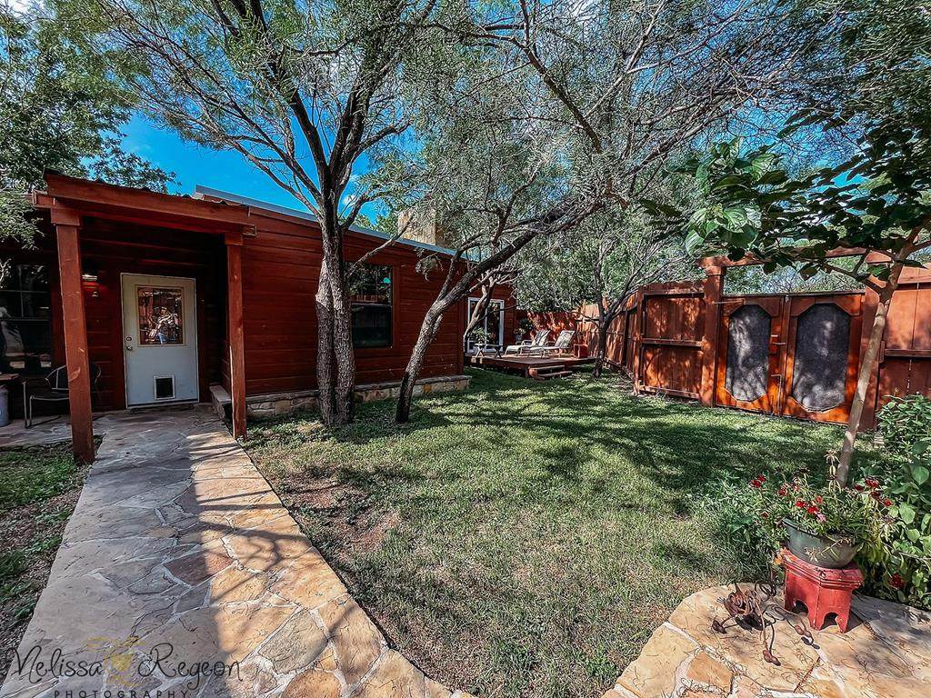 704 San Angelo Hwy - Photo 1