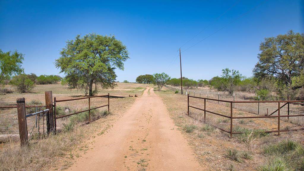 317 Par-Don Road - Photo 1