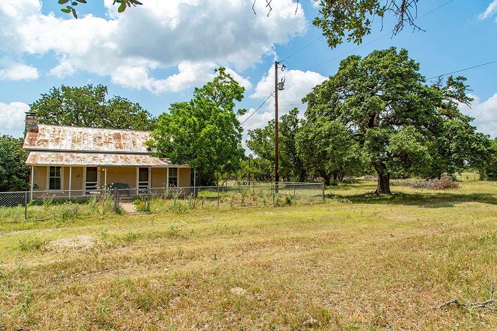 21975 Fm 2093 - Photo 1