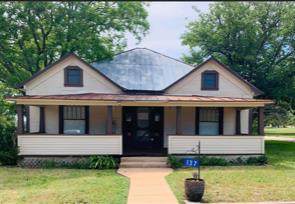137 3rd Street - Photo 1