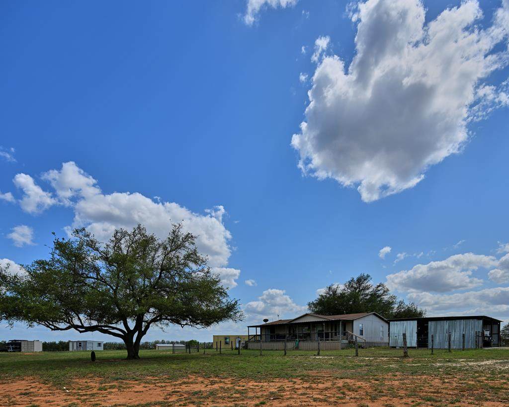 2502 Ranch Rd 1323 - Photo 1