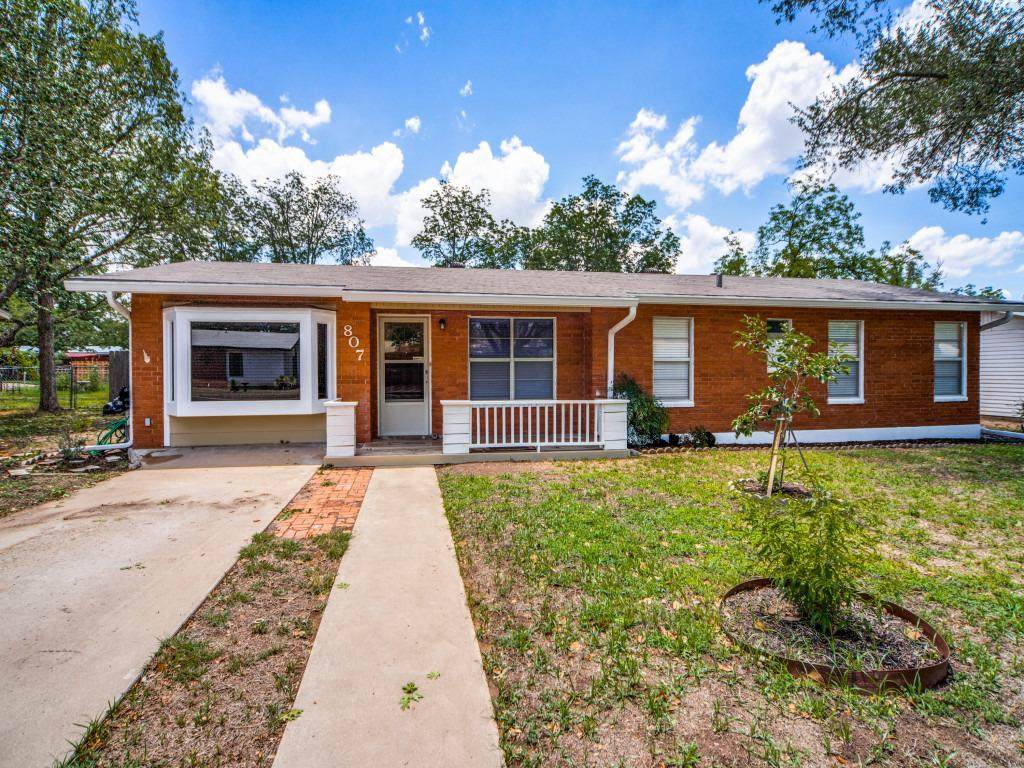 807 Edison St - Photo 1