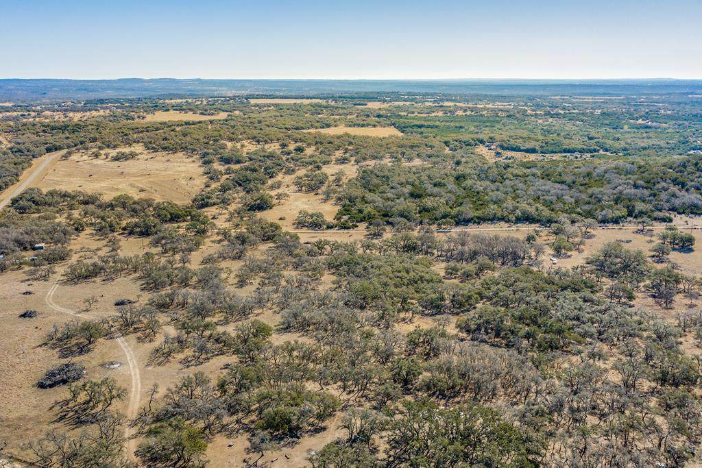 10901 Ranch Rd 2721 - Photo 1