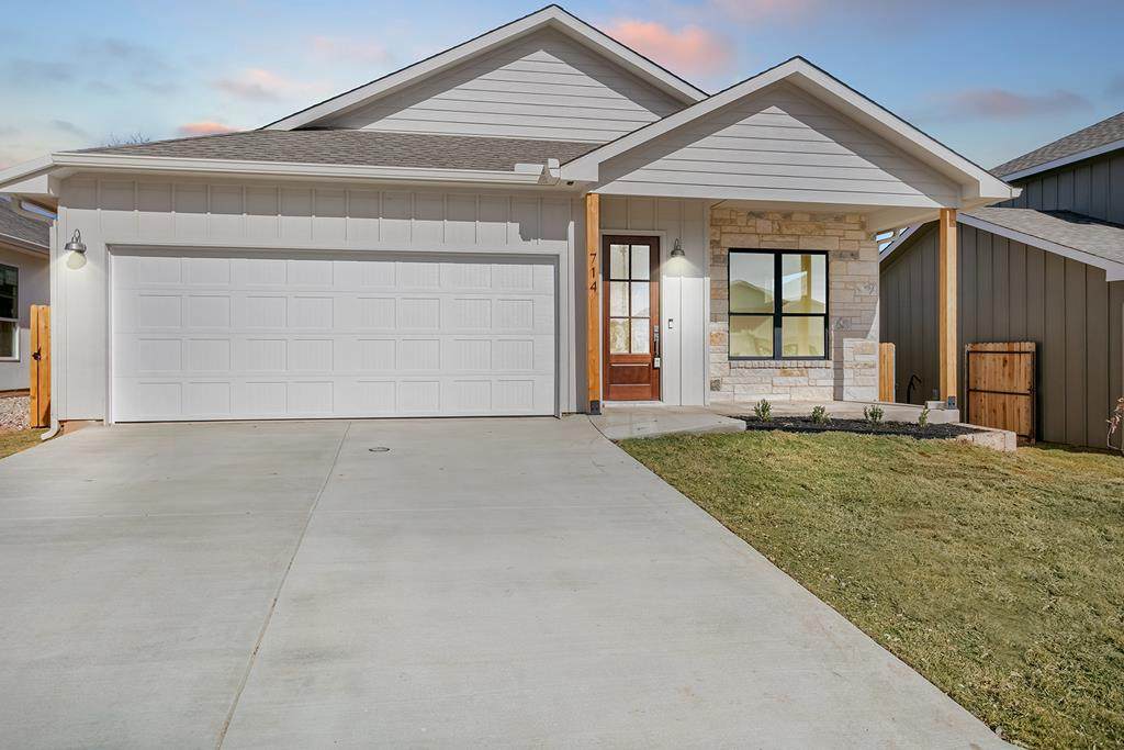 714 Cirrus Lane - Photo 1