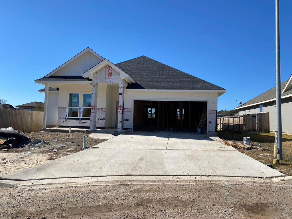 201 Winston Dr - Photo 1