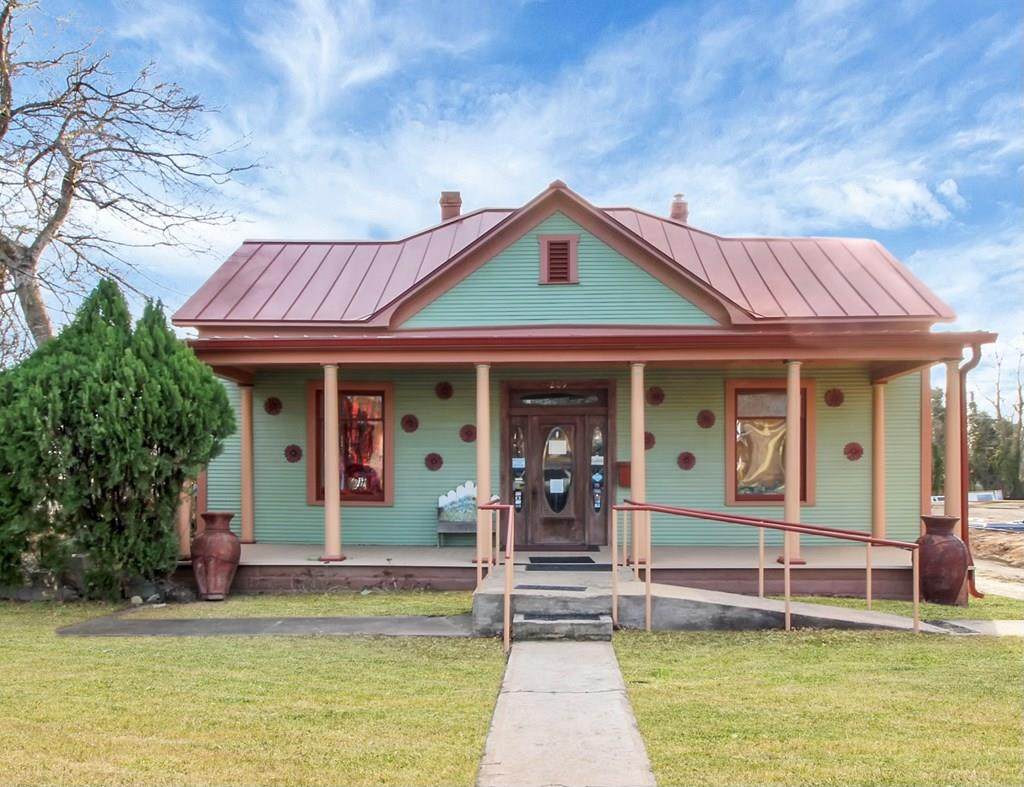 209 San Antonio St - Photo 1