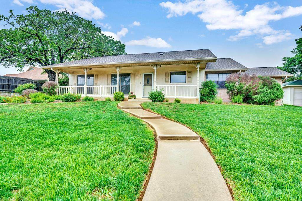 1812 Quailwood - Photo 1