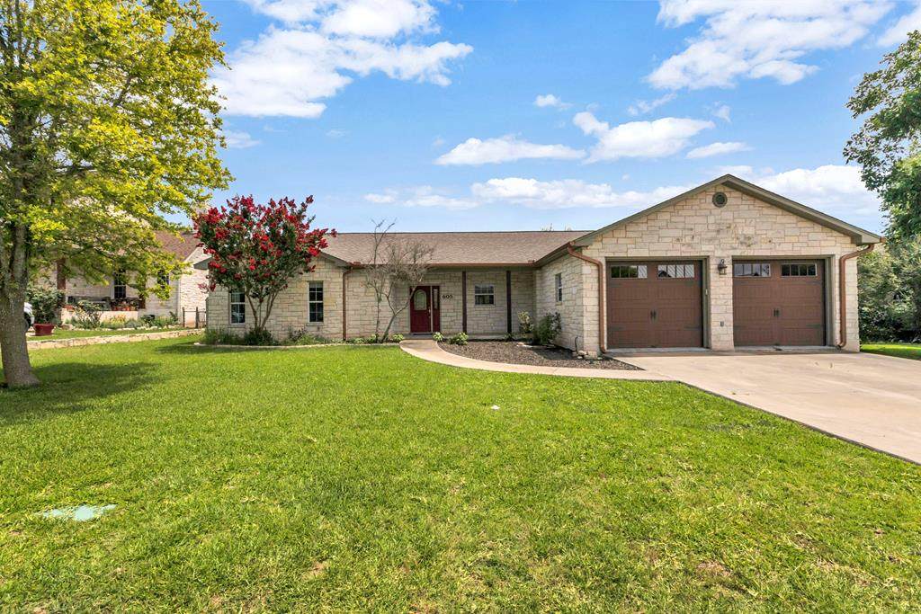 605 Persimmon Court - Photo 1