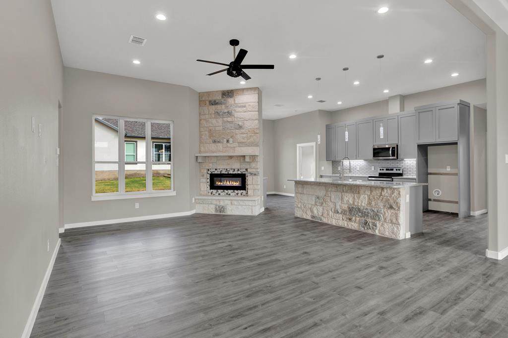 902 Yellow Bark Court - Photo 1