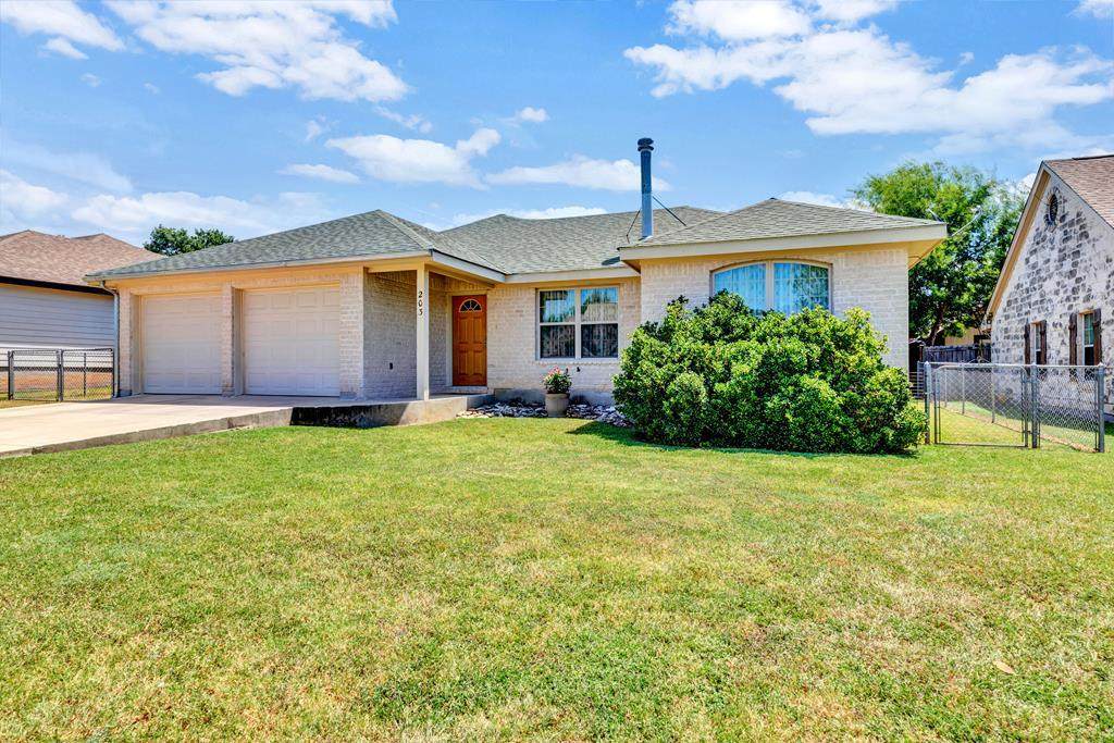 203 Green Oaks Loop - Photo 1