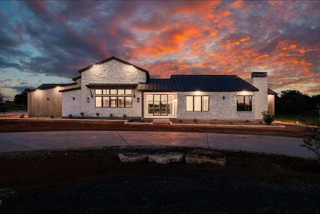 1318 Countryside Bend - Photo 1