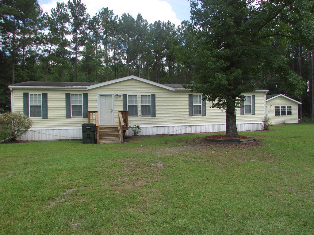 320 NE Marcus Nobles Road - Photo 1