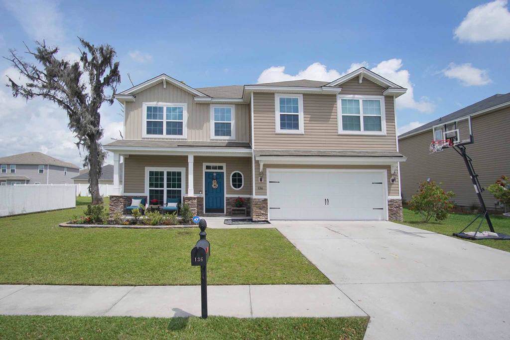 136 Perry Drive - Photo 1