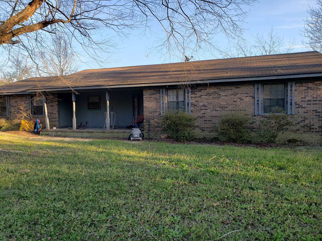 1553 Community Road - Photo 1