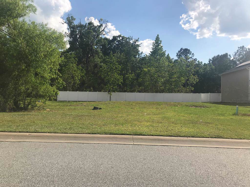 827 Forest Street - Photo 1