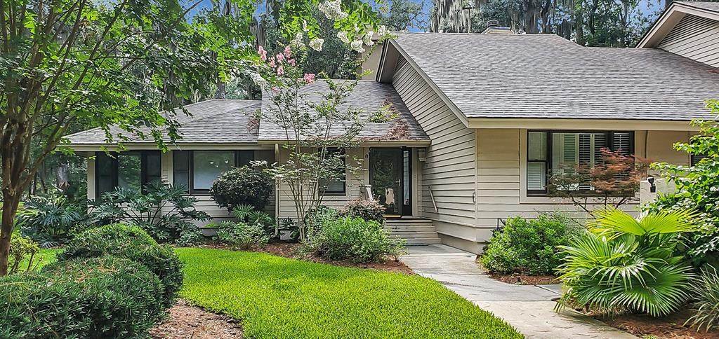 8 Franklin Court - Photo 1
