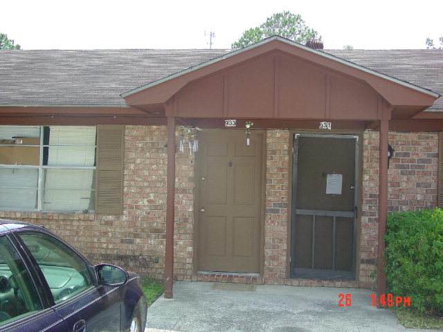 933 Live Oak Drive - Photo 1