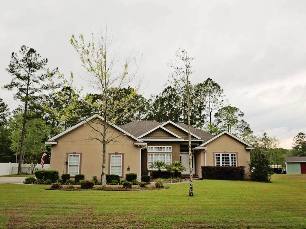 112 Carol Woods Drive - Photo 1