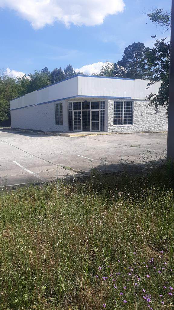 822 N First Street - Photo 1