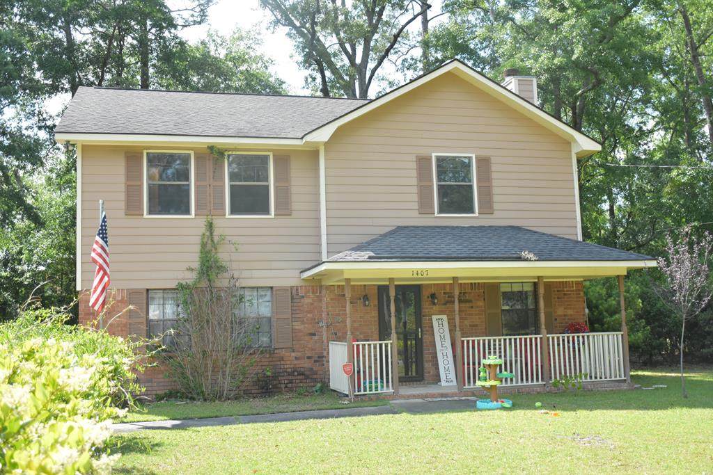 1407 Brittney Lane - Photo 1