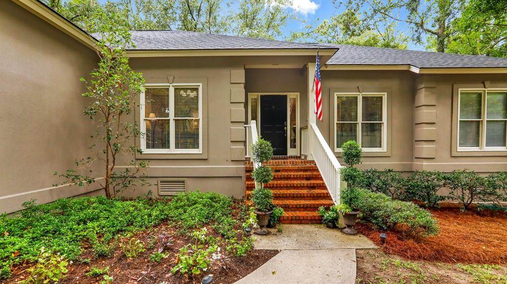 11 Montauk Drive - Photo 1