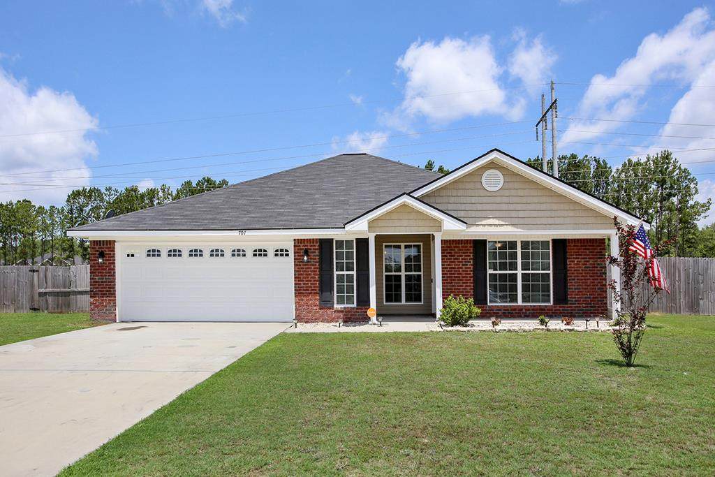 707 Auburn Cove - Photo 1