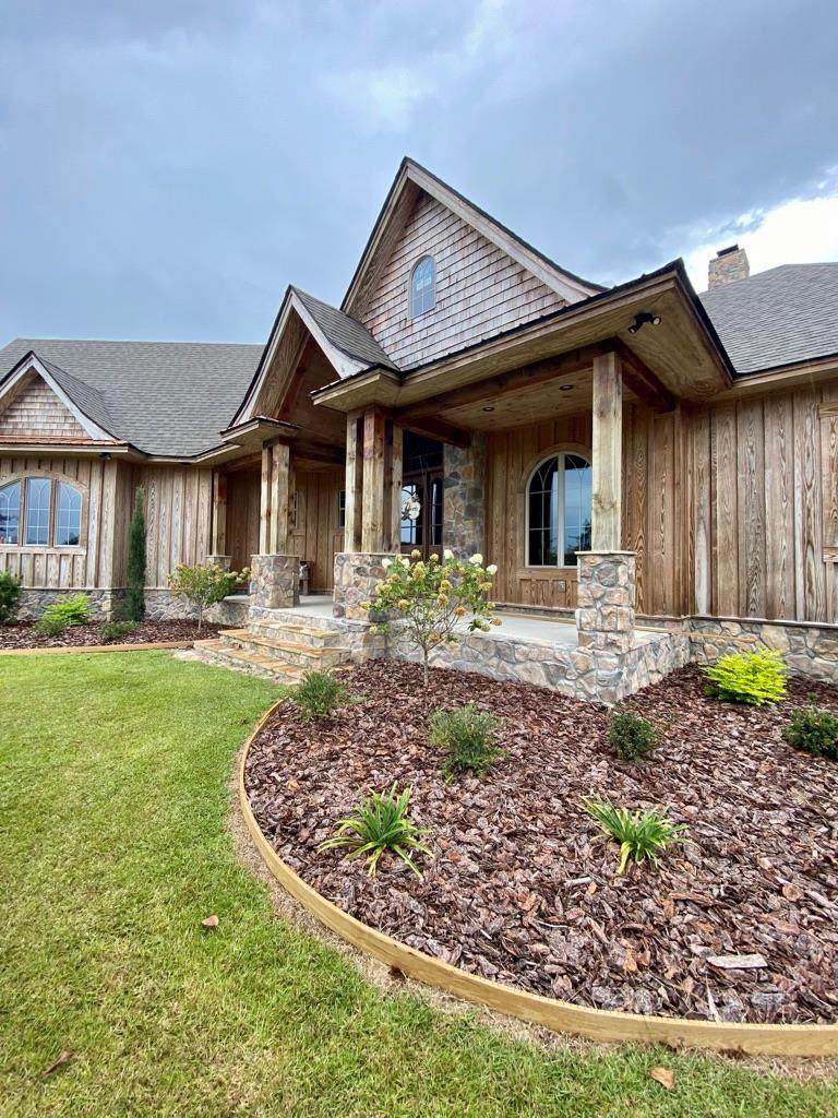 372 Boardwalk Avenue - Photo 1